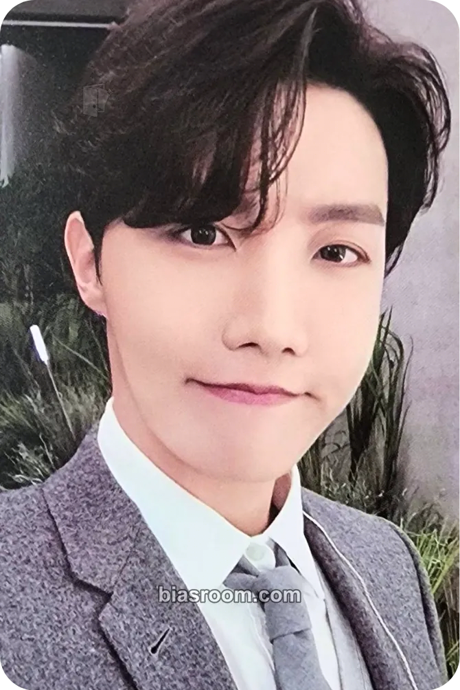 j-hope Beyond the Stage: BTS Documentary Photobook: The Day We Meet Photocard - BTS - BTS K-pop photocard