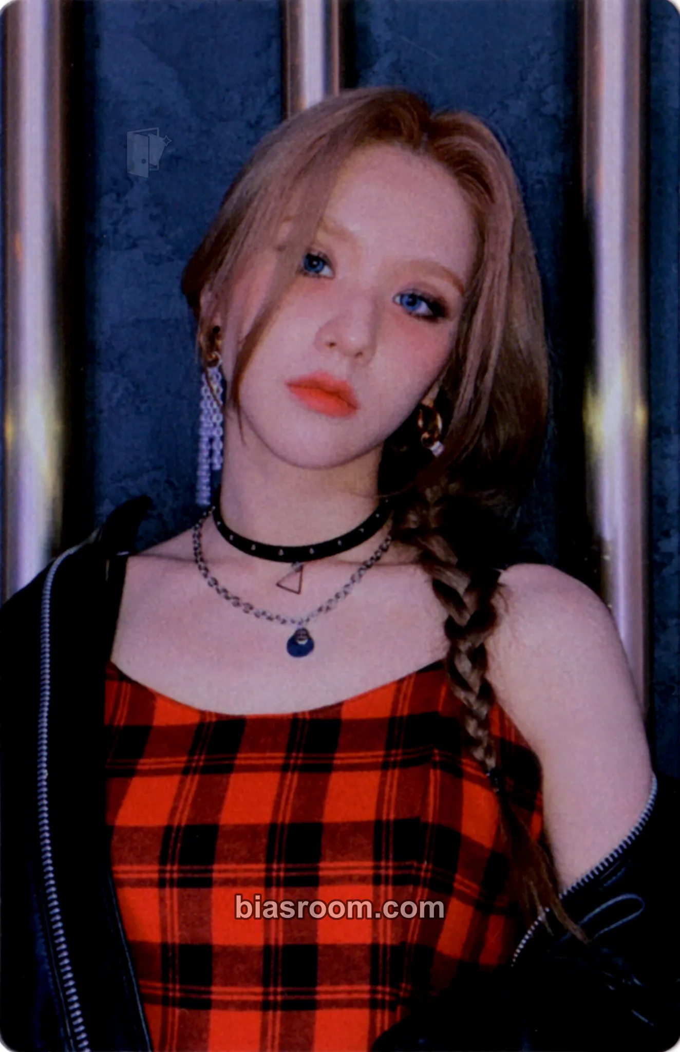 HeeJin Not Friends Photocard - LOONA - LOONA K-pop photocard