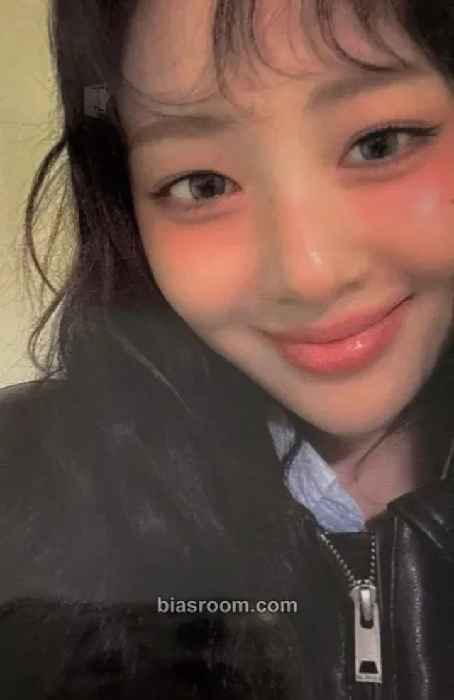 Yves  - Yves - I Did Album Kpop Together fansign