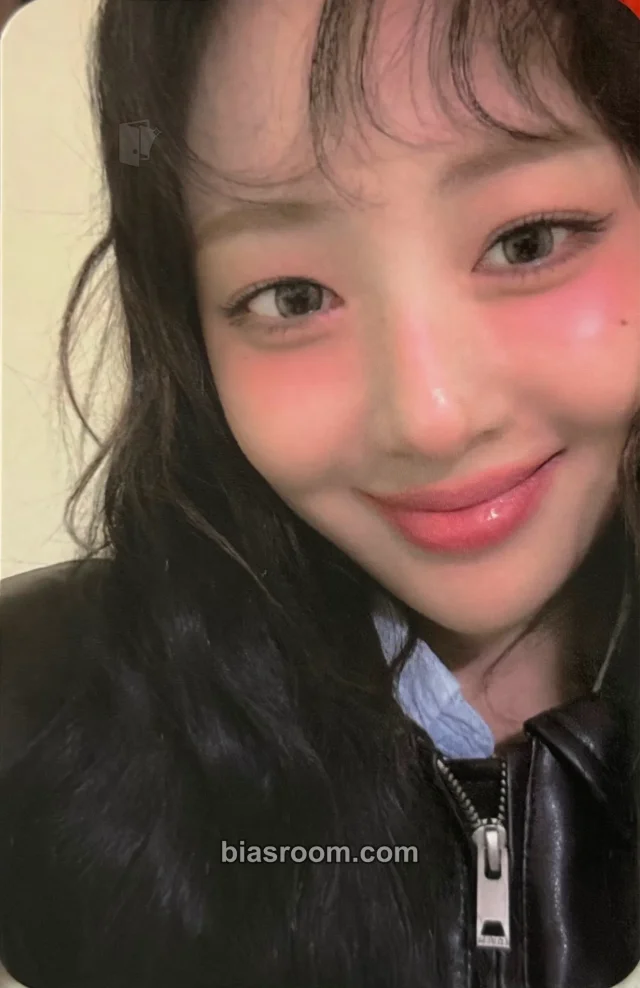 Yves  - Yves - I Did Album Kpop Together fansign