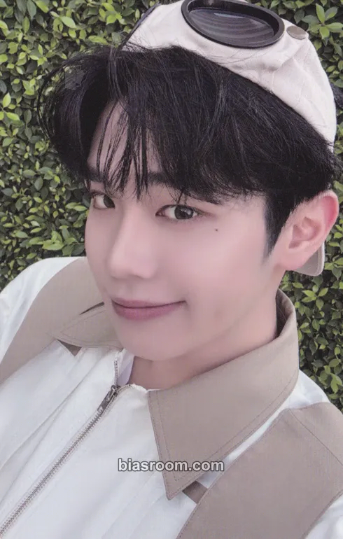 Taerae Blue Paradise Photocard - ZEROBASEONE - ZEROBASEONE K-pop photocard