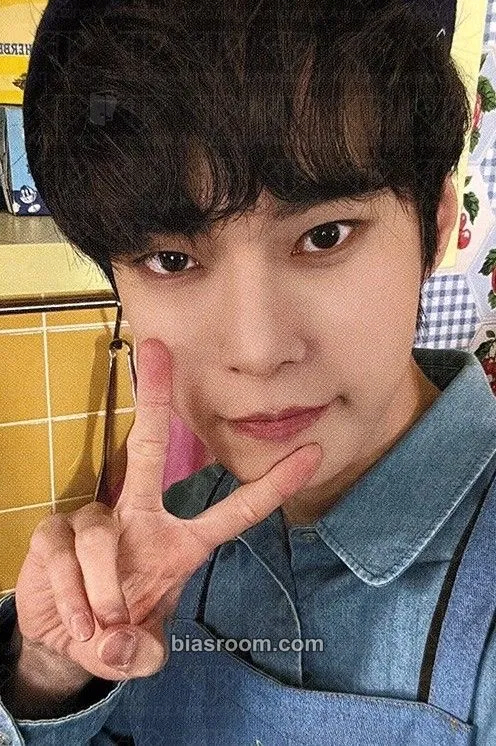 Doyoung Baker House Photocard - NCT 127 - NCT 127 K-pop photocard