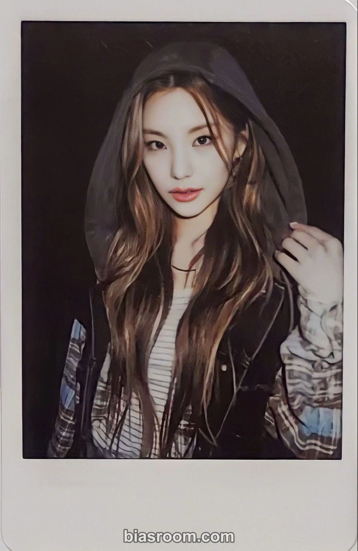 Yeji KILL MY DOUBT Photocard - ITZY - ITZY K-pop photocard