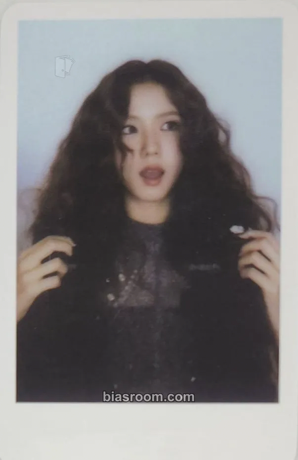 Jisoo AMORTAGE (Jisoo solo) Photocard - BLACKPINK - BLACKPINK K-pop photocard