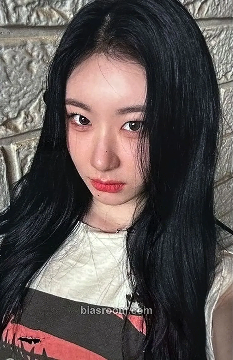 Chaeryeong KILL MY DOUBT Photocard - ITZY - ITZY K-pop photocard