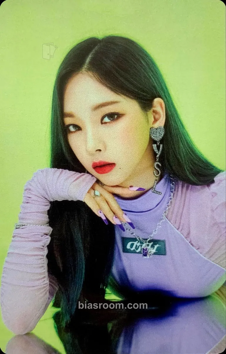 Karina Black Mamba (Debut Single) Photocard - aespa - aespa K-pop photocard