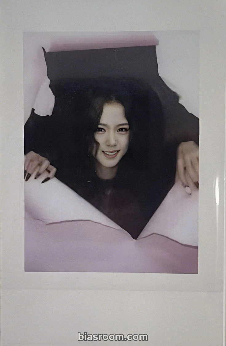 Jisoo AMORTAGE (Jisoo solo) Photocard - BLACKPINK - BLACKPINK K-pop photocard
