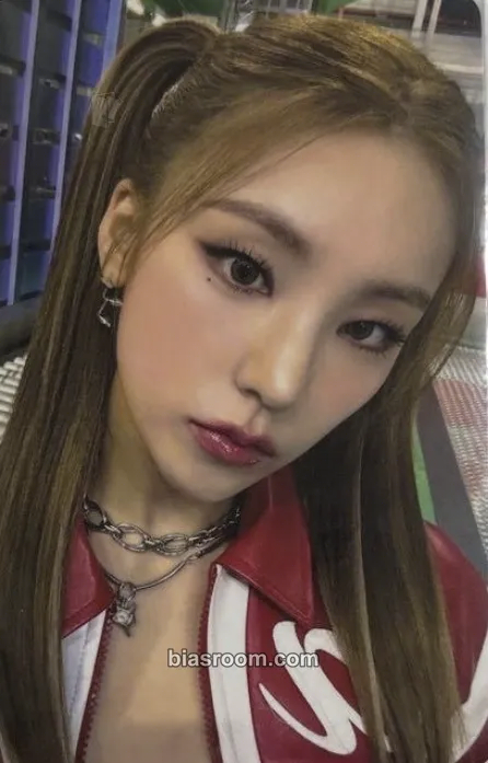 Yeji KILL MY DOUBT Photocard - ITZY - ITZY K-pop photocard