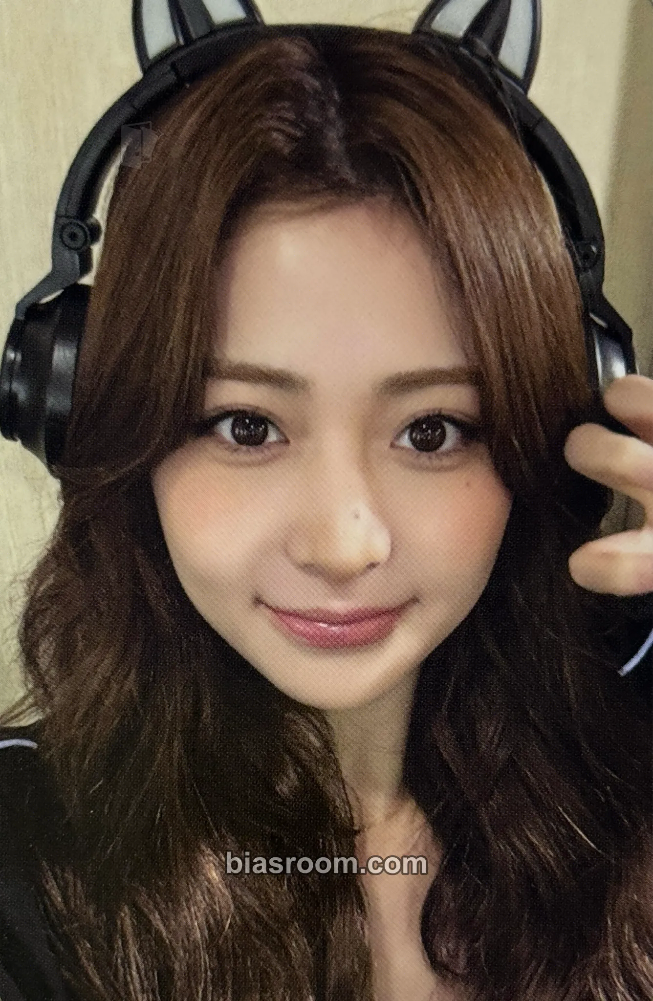 Huh Yunjin SPAGHETTI Photocard - LE SSERAFIM - LE SSERAFIM K-pop photocard
