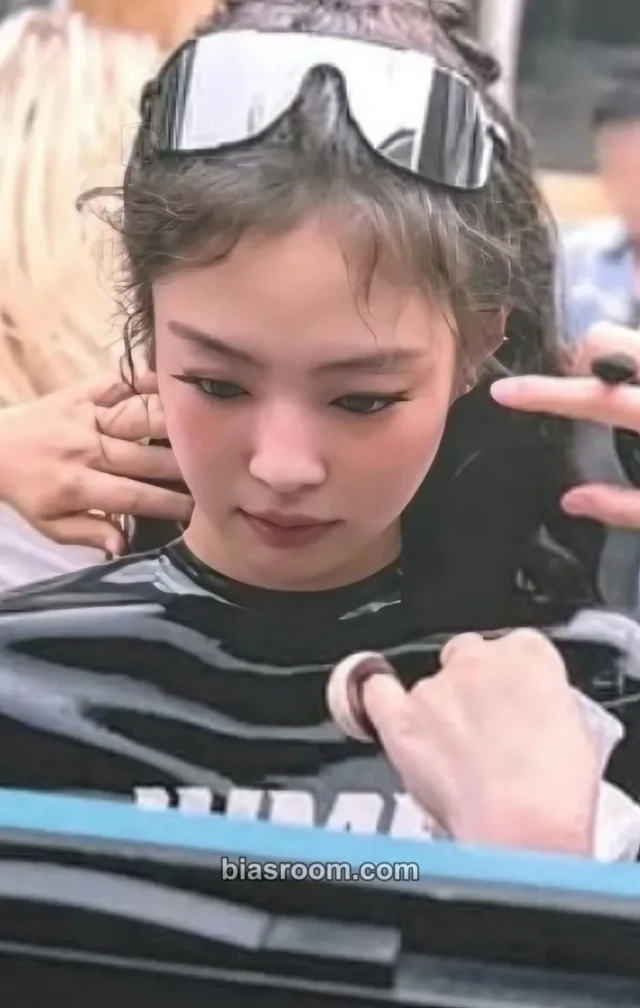 BLACKPINK - Jennie - 9 Years With Blink - Weverse Event Event weverse event winner benefit