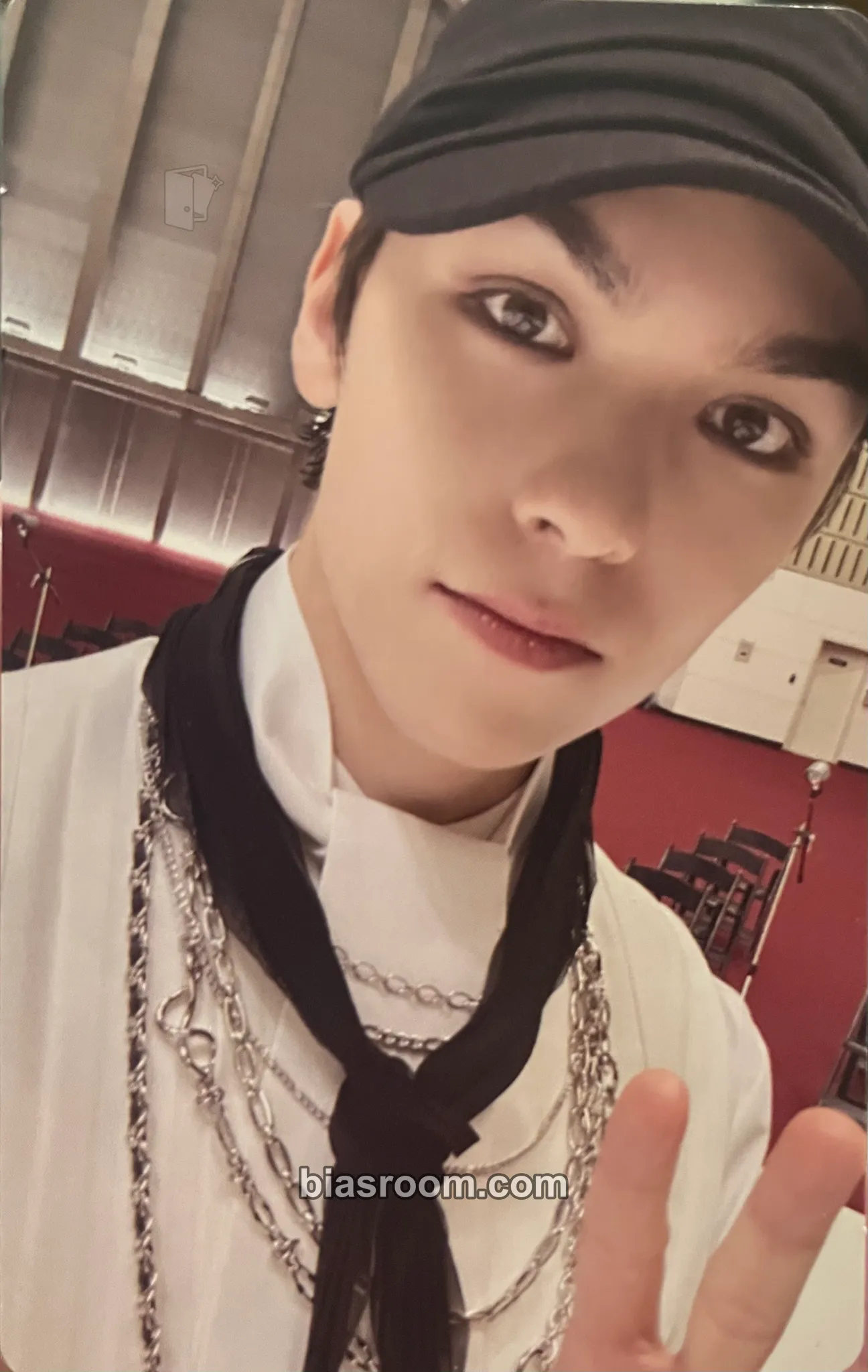 Vernon 17 IS RIGHT HERE Photocard - SEVENTEEN - SEVENTEEN K-pop photocard