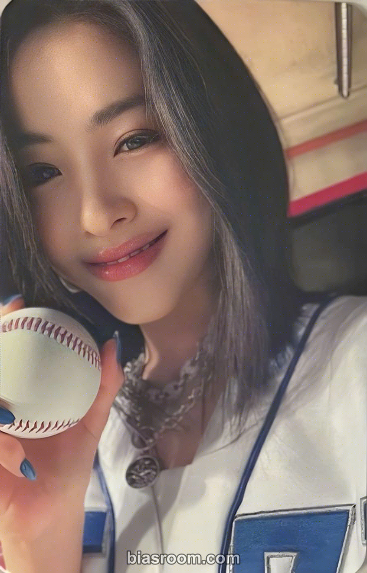 Ryujin KILL MY DOUBT Photocard - ITZY - ITZY K-pop photocard