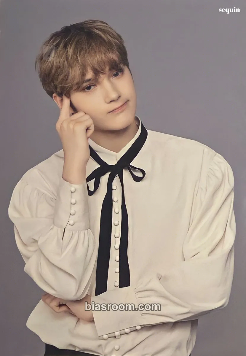 Huening Kai Act: Boy Photocard - TOMORROW X TOGETHER - TOMORROW X TOGETHER K-pop photocard