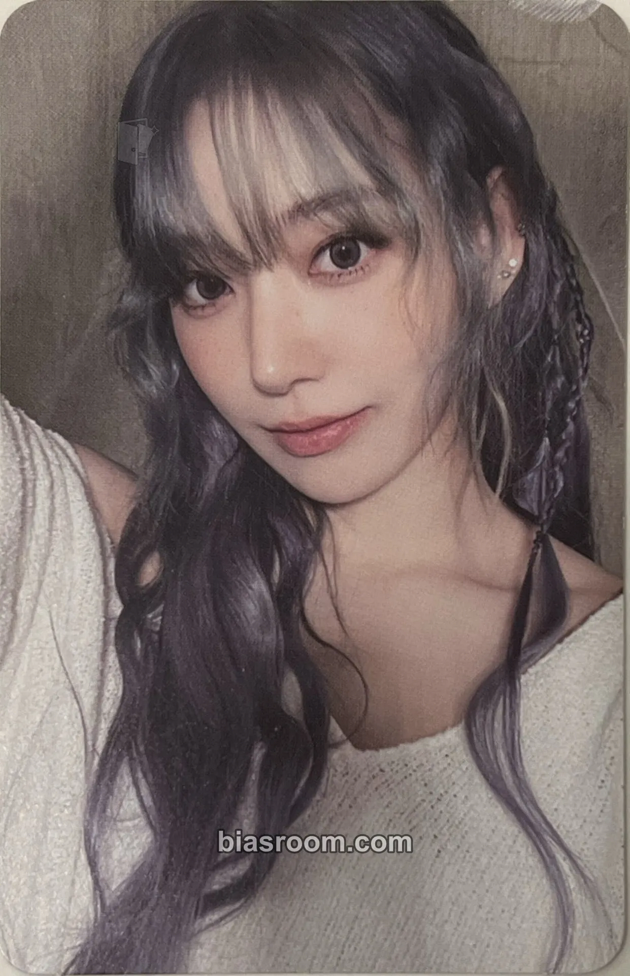 Sakura EASY Photocard - LE SSERAFIM - LE SSERAFIM K-pop photocard