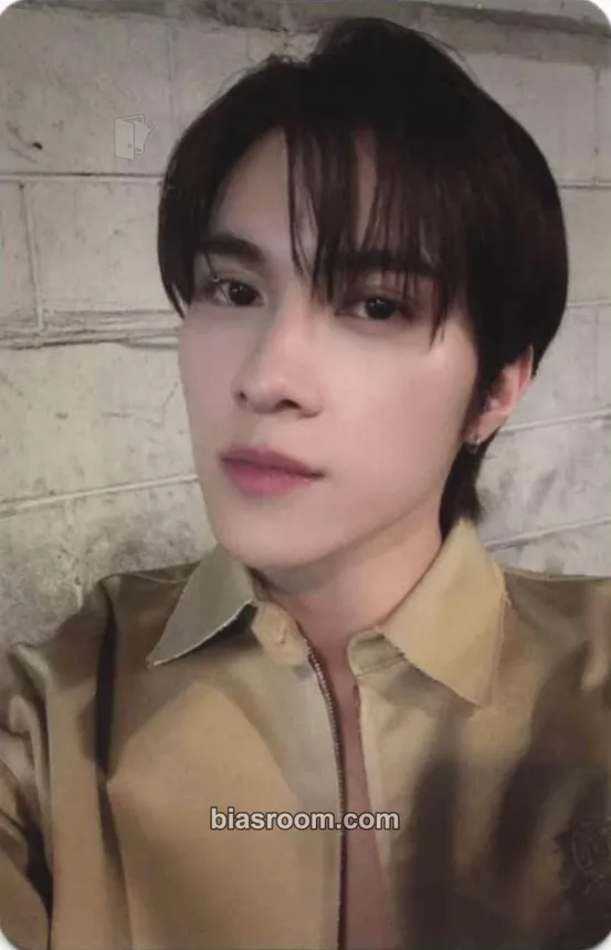 Hendery Give Me That Photocard - WayV - WayV K-pop photocard