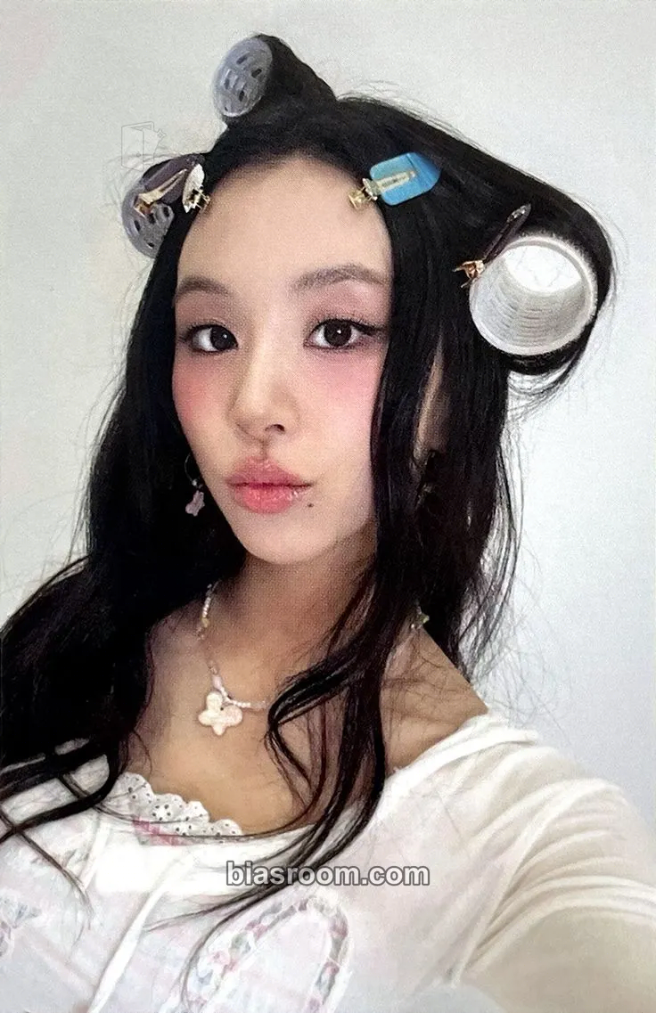 Chaeyoung TEN: The Story Goes On Photocard - TWICE - TWICE K-pop photocard