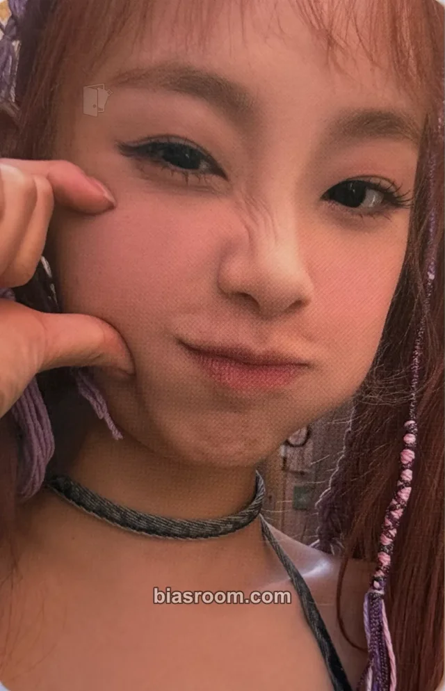 Chuu - Chuu - Howl Album Ever Music Album album photocard
