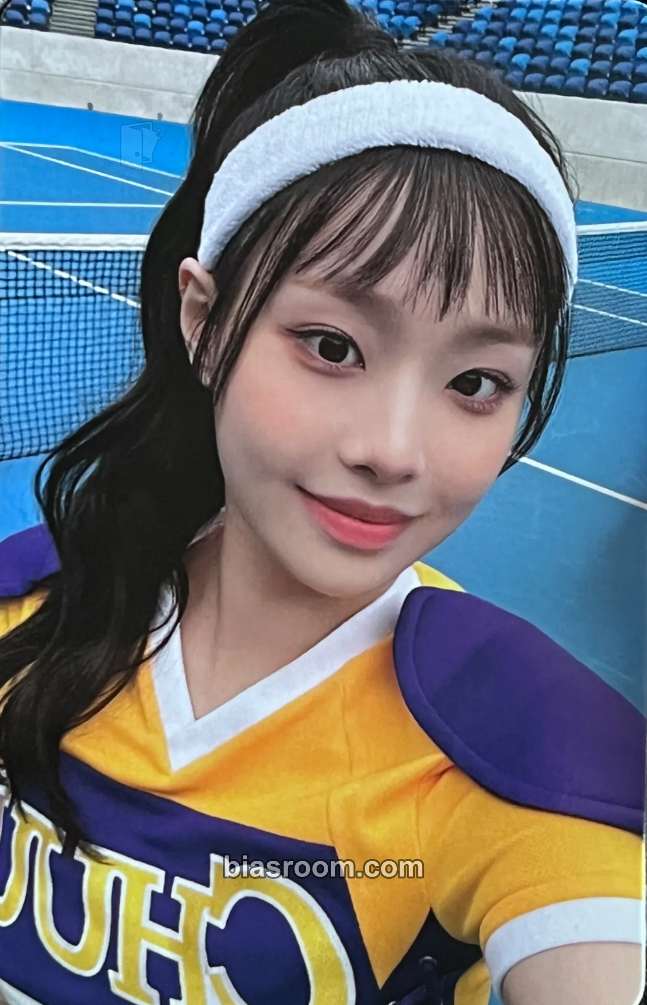 Chuu Strawberry Rush Photocard - Chuu K-pop photocard