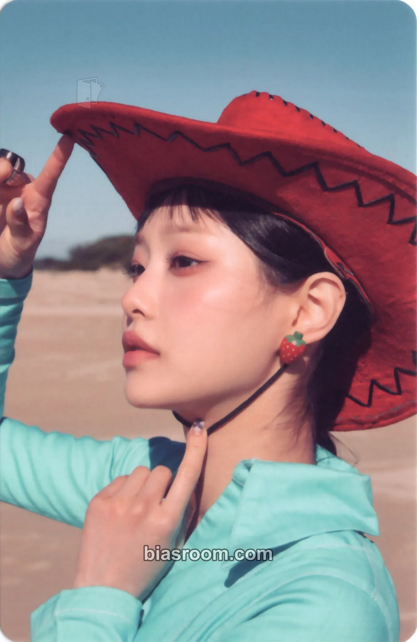 Chuu Strawberry Rush Photocard - photocard K-pop di Chuu