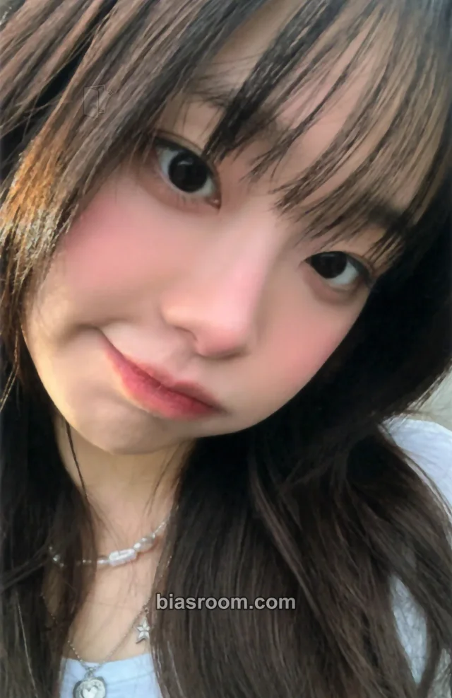 Chuu - Chuu - Only cry in the rain Album Blue Version album photocard