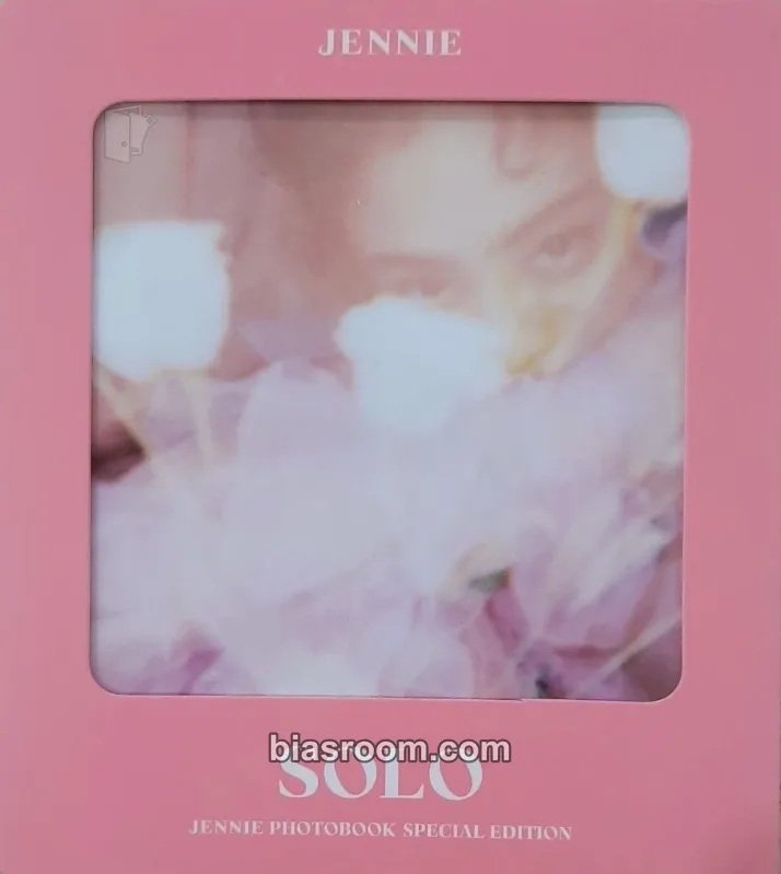 Jennie Jennie 'SOLO' Photobook Special Edition Photocard - BLACKPINK - BLACKPINK K-pop photocard