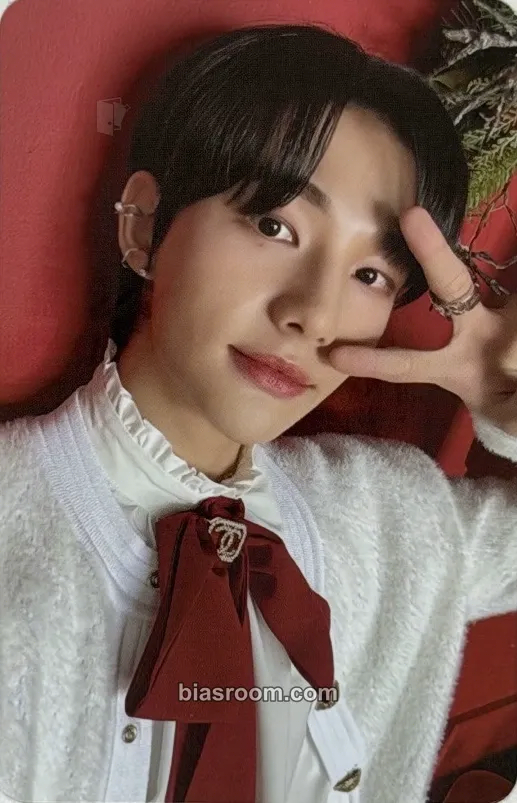 Hyunjin Christmas EveL Photocard - Stray Kids - Stray Kids K-pop photocard