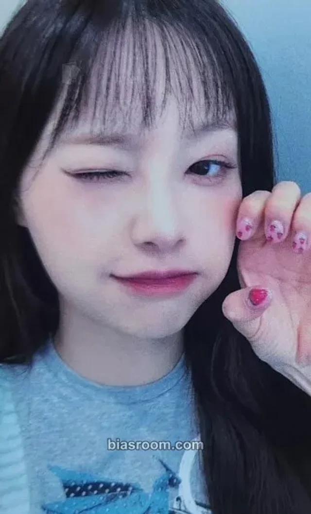 Chuu - Chuu - Strawberry Rush Album everline pop-up store lucky draw