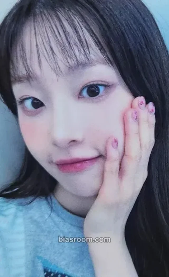 Chuu - Chuu - Strawberry Rush Album everline pop-up store lucky draw