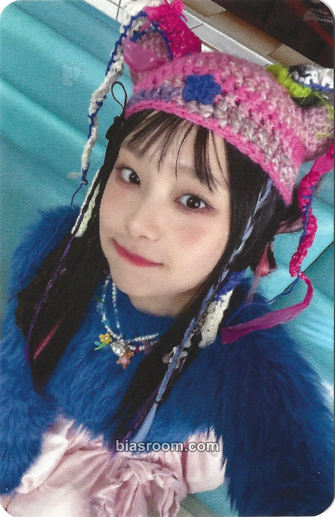 Chuu Strawberry Rush Photocard - Chuu K-pop photocard