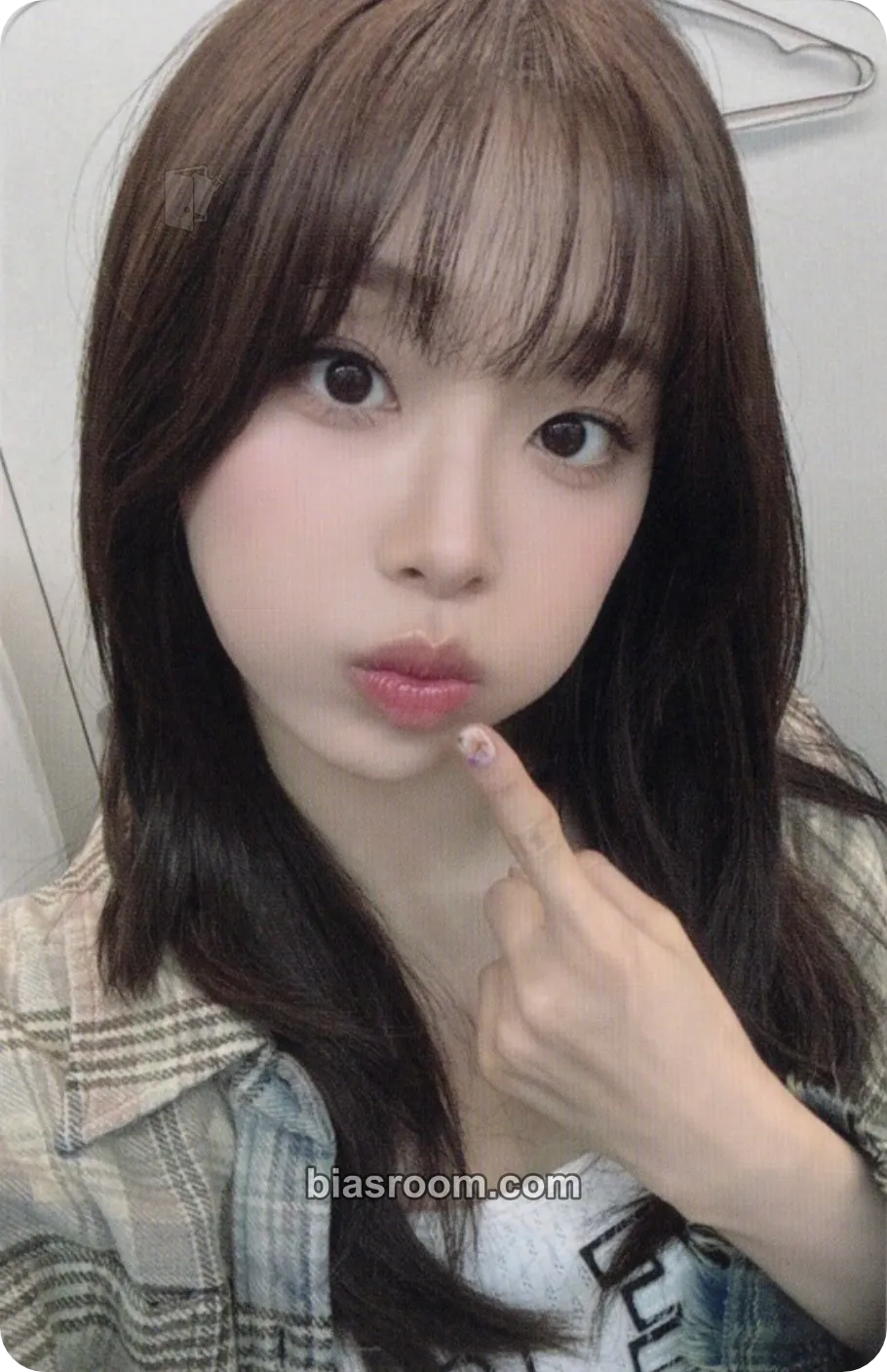 Chuu Only cry in the rain Photocard - Chuu K-pop photocard