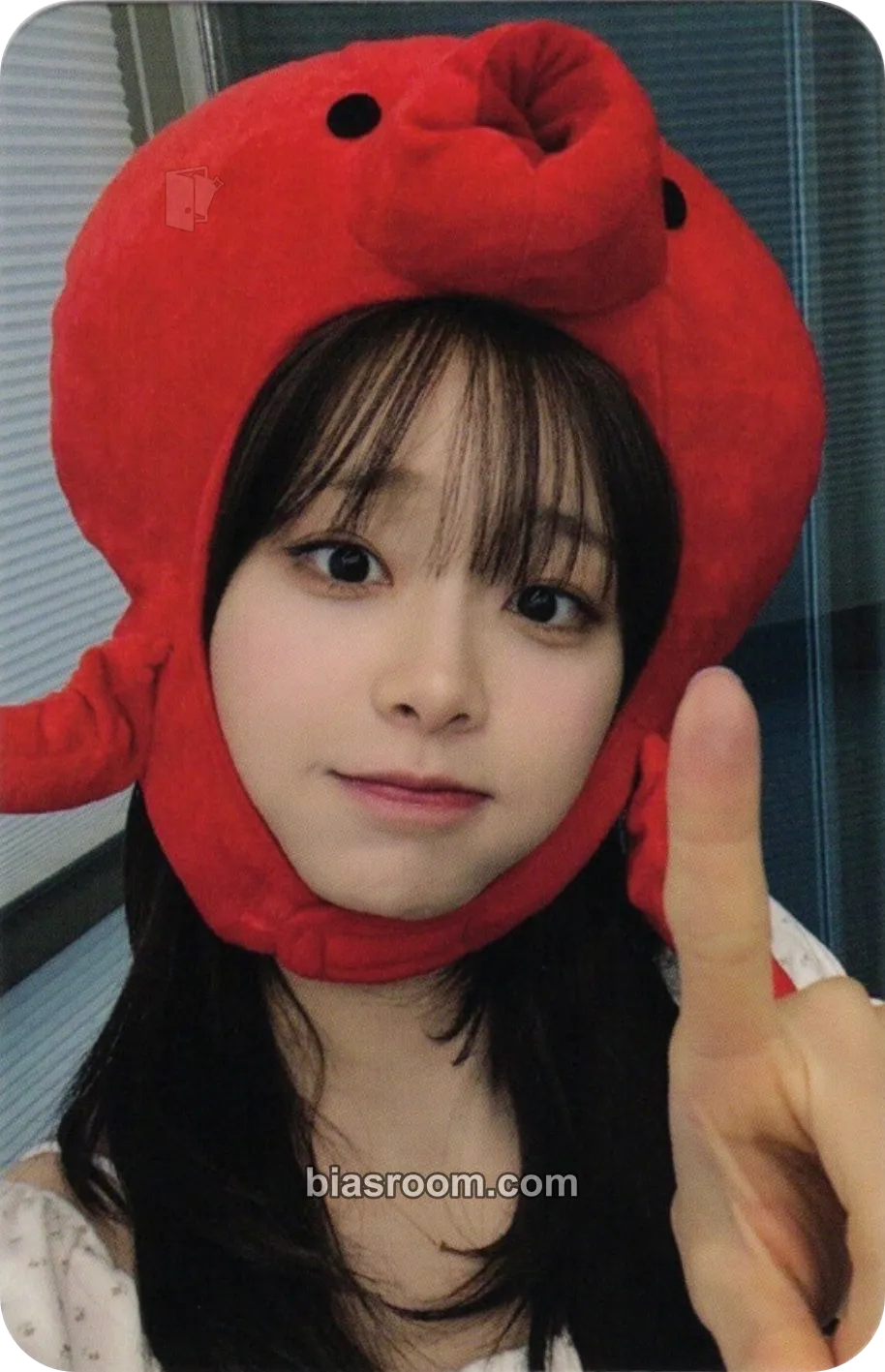Chuu Only cry in the rain Photocard - Chuu K-pop photocard