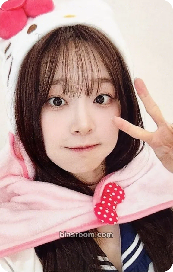 Chuu Only cry in the rain Photocard - Chuu K-pop photocard