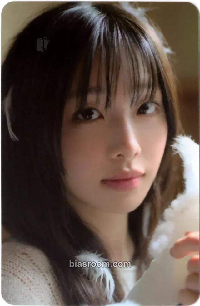 Chuu - Chuu - Only cry in the rain Album trading card
