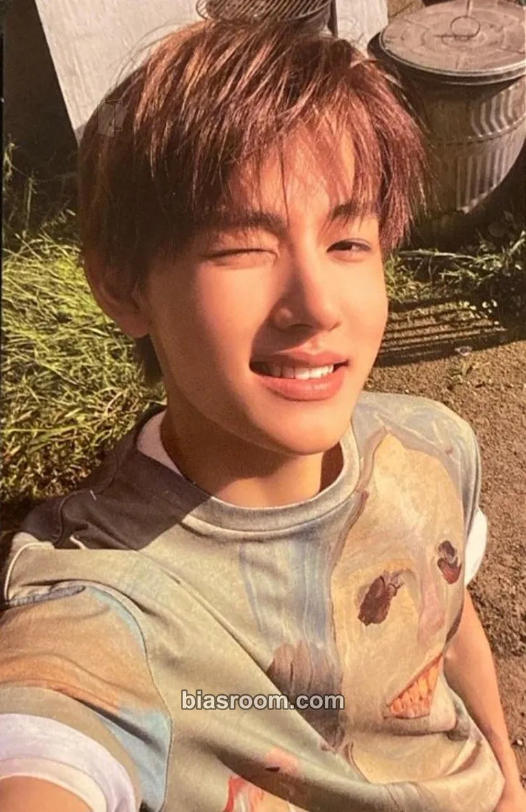 Seonghyeon COLOR OUTSIDE THE LINES Photocard - CORTIS - CORTIS K-pop photocard