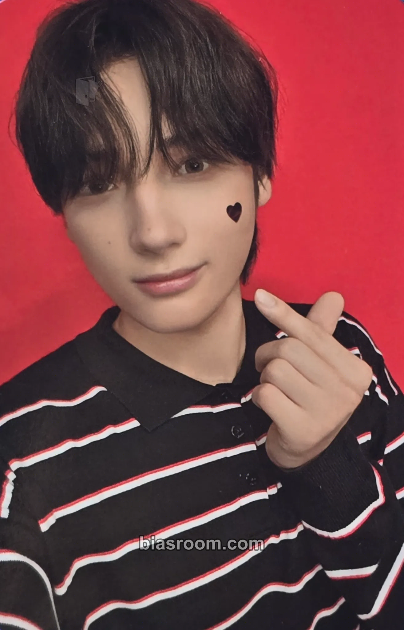 Huening Kai The Star Chapter: Sanctuary Photocard - TOMORROW X TOGETHER - TOMORROW X TOGETHER K-pop photocard