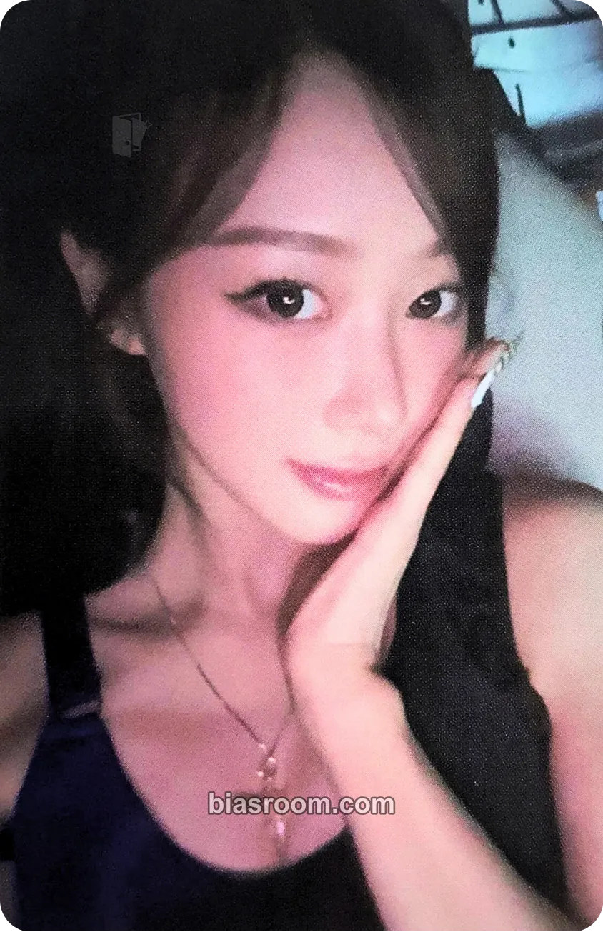 Giselle Rich Man Photocard - aespa - aespa K-pop photocard