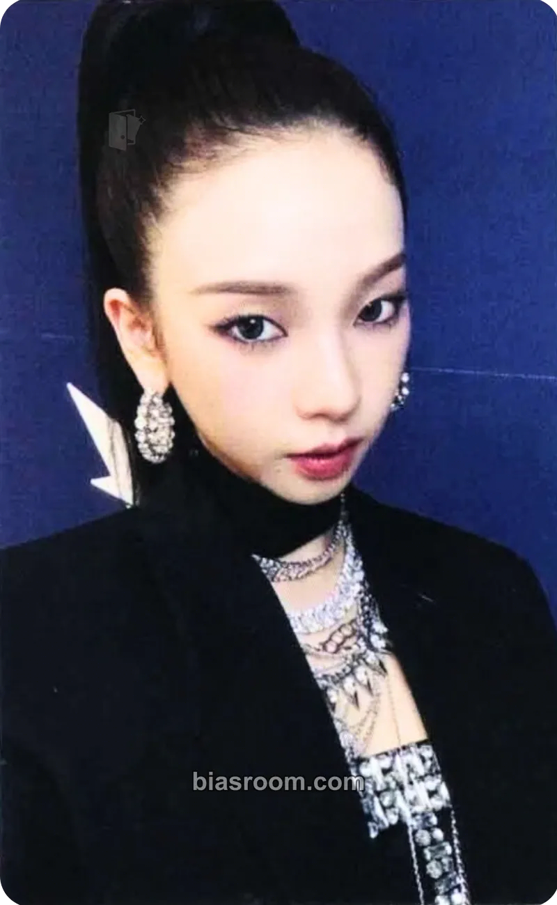 Karina Rich Man Photocard - aespa - aespa K-pop photocard