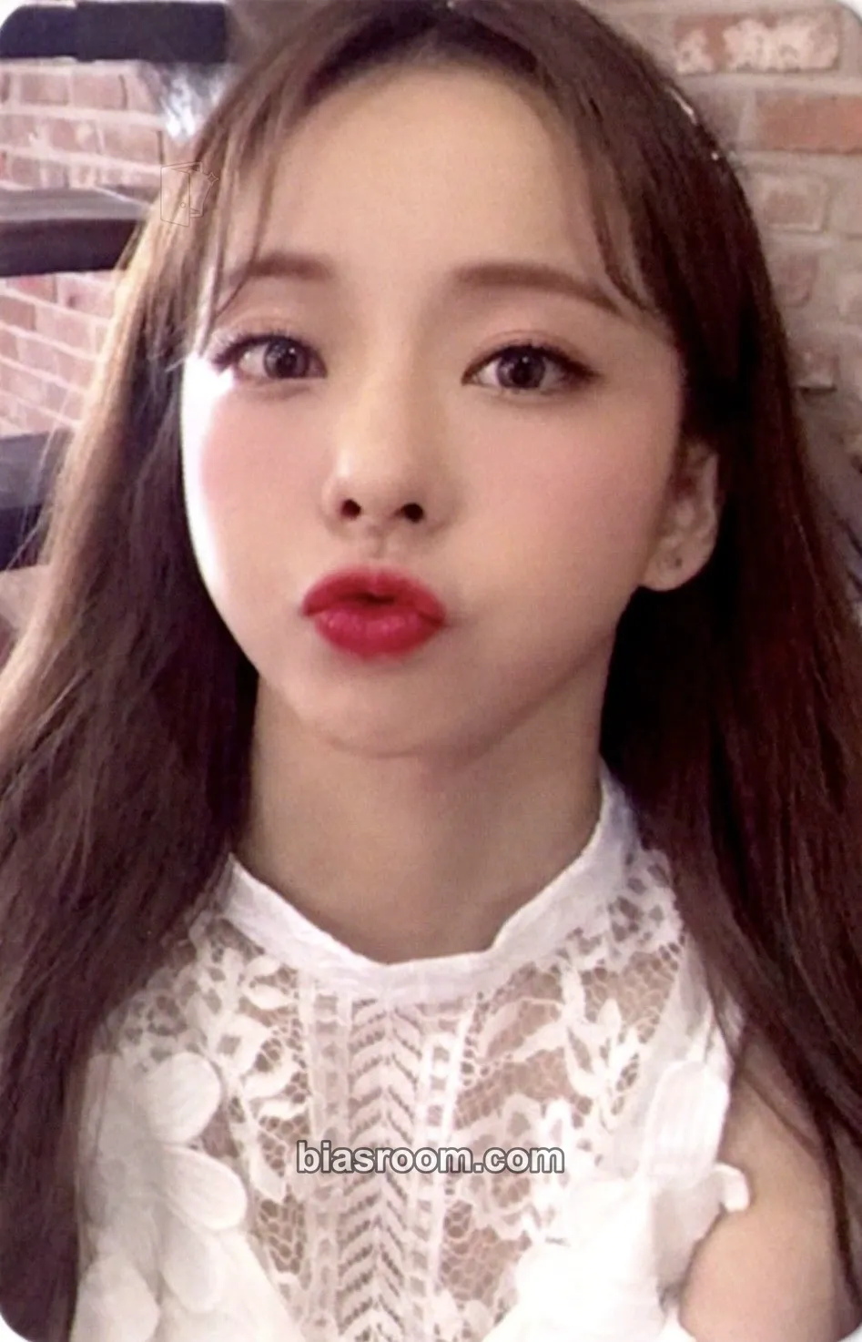 ViVi Official Lightstick Photocard - LOONA - LOONA K-pop photocard