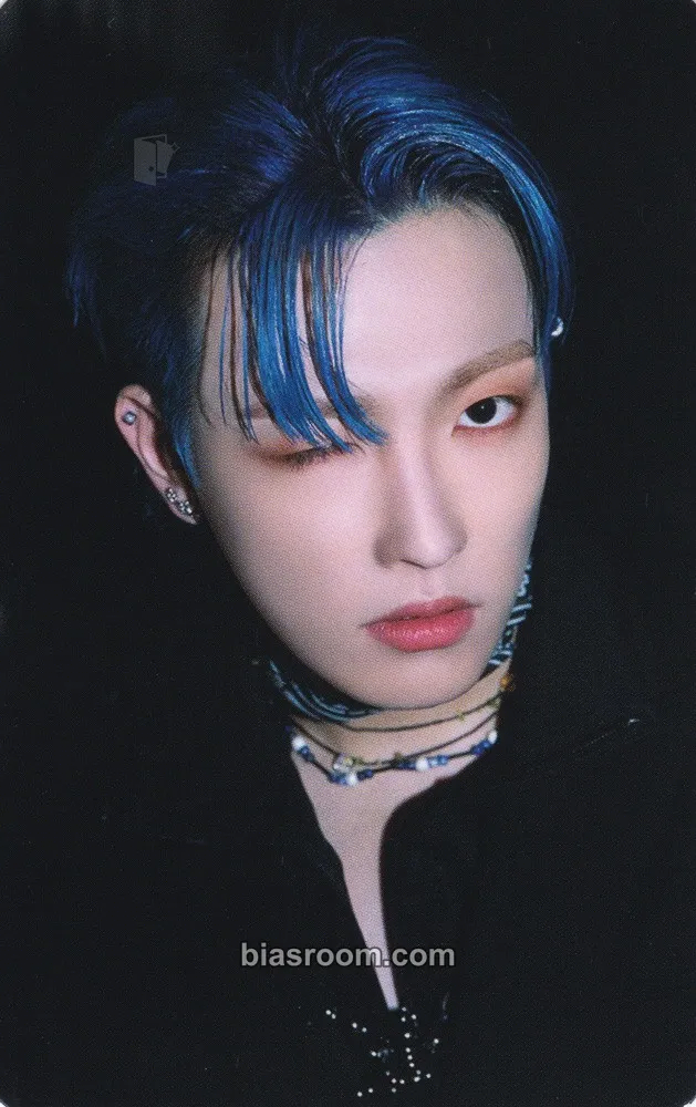Hongjoong THE WORLD EP.2 : OUTLAW Photocard - ATEEZ - ATEEZ K-pop photocard