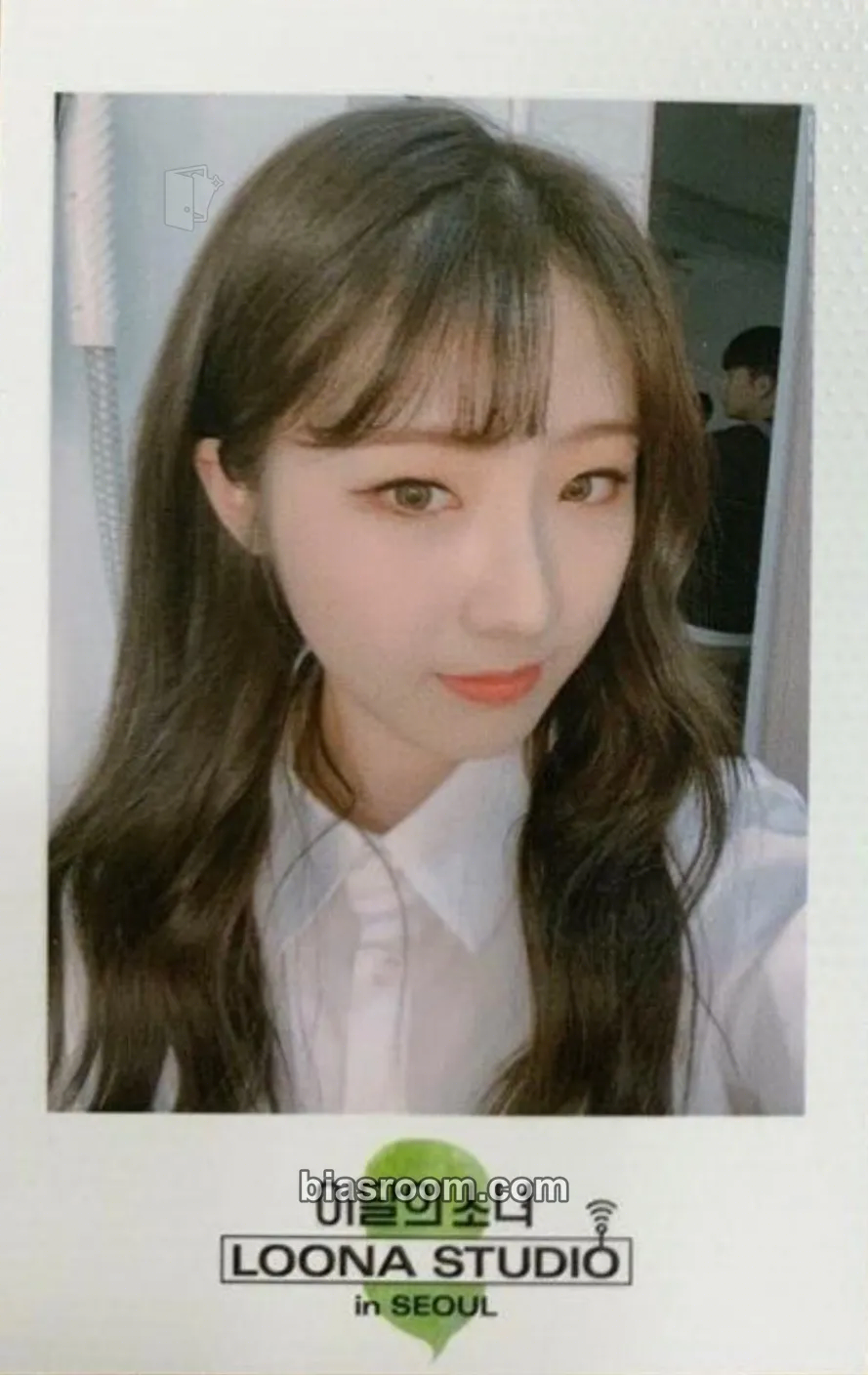 HaSeul LOONA Studio Photocard - LOONA - LOONA K-pop photocard