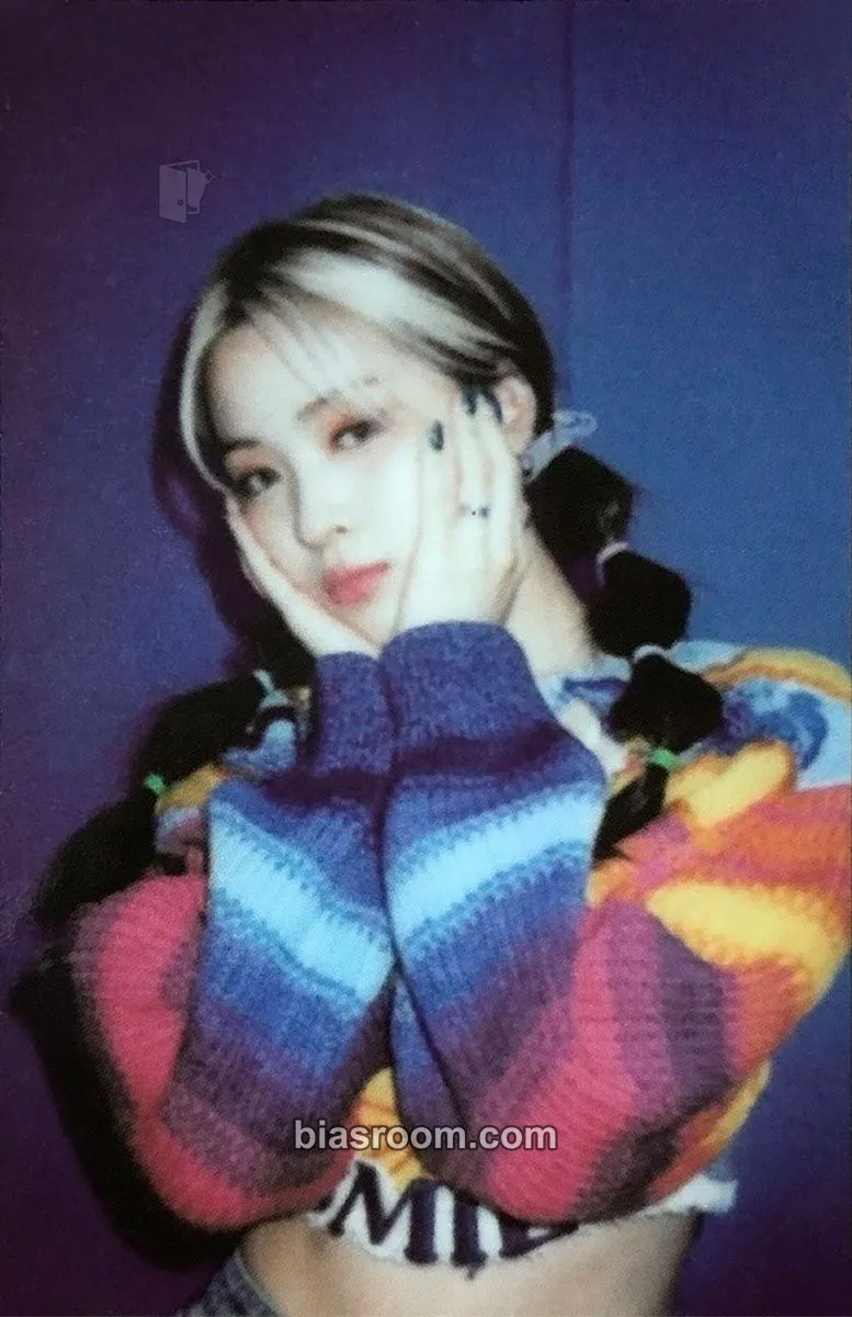 Ryujin Crazy in Love Photocard - ITZY - ITZY K-pop photocard