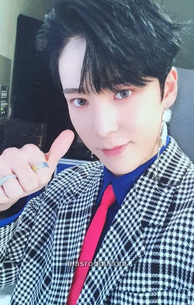 Yunho ZERO : FEVER Part.2 Photocard - ATEEZ - ATEEZ K-pop photocard