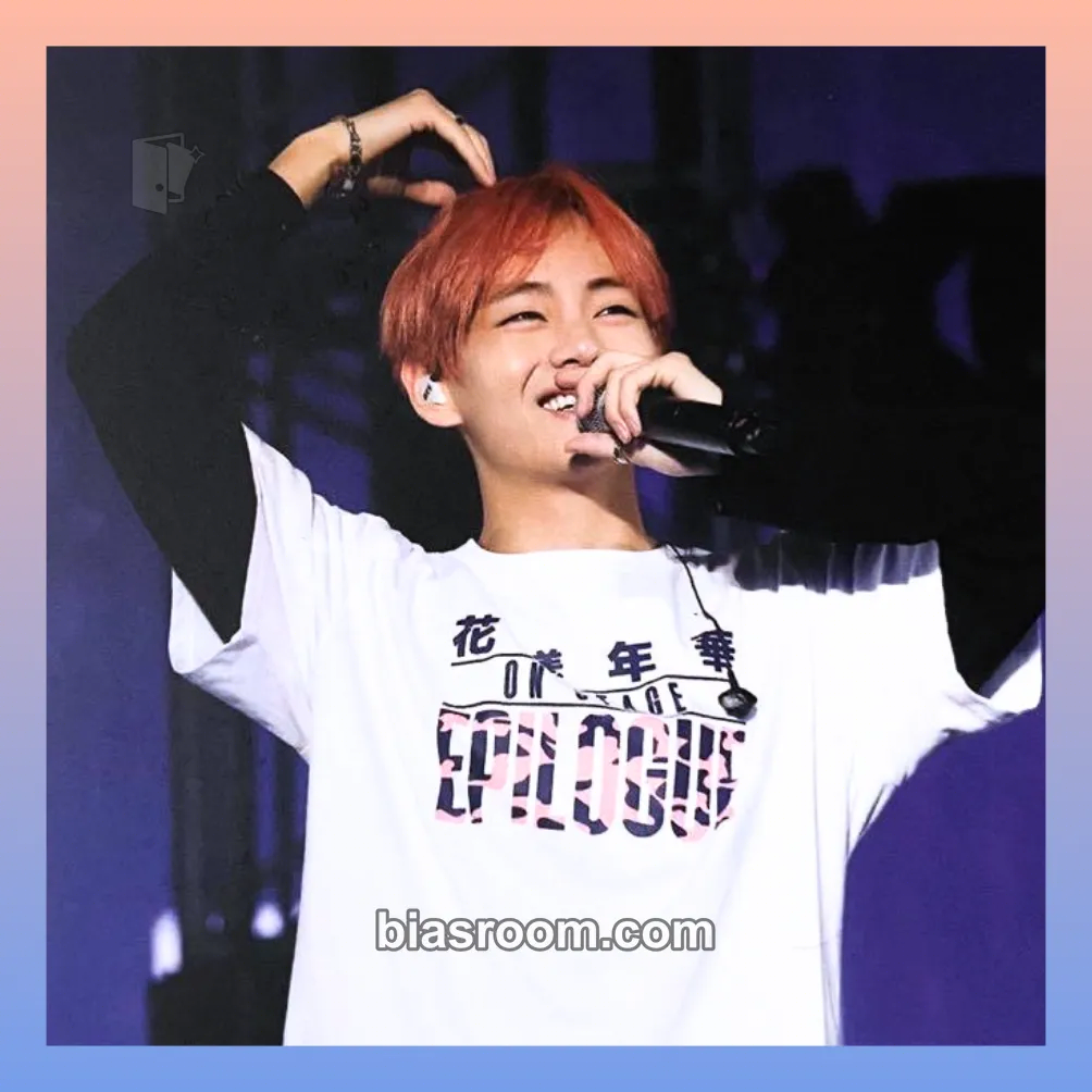 V 2016 HYYH On Stage Epilogue DVD & Bluray Photocard - BTS - BTS K-pop photocard