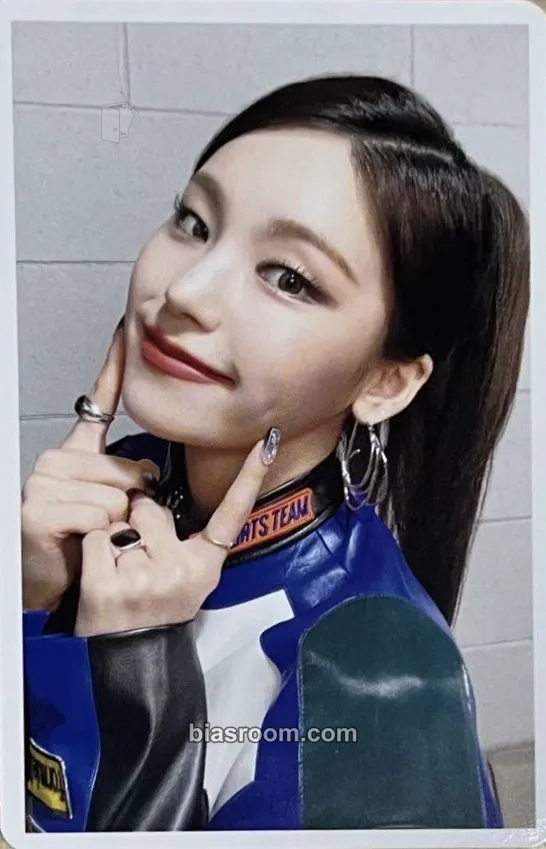 Yeji Voltage Photocard - ITZY - ITZY K-pop photocard