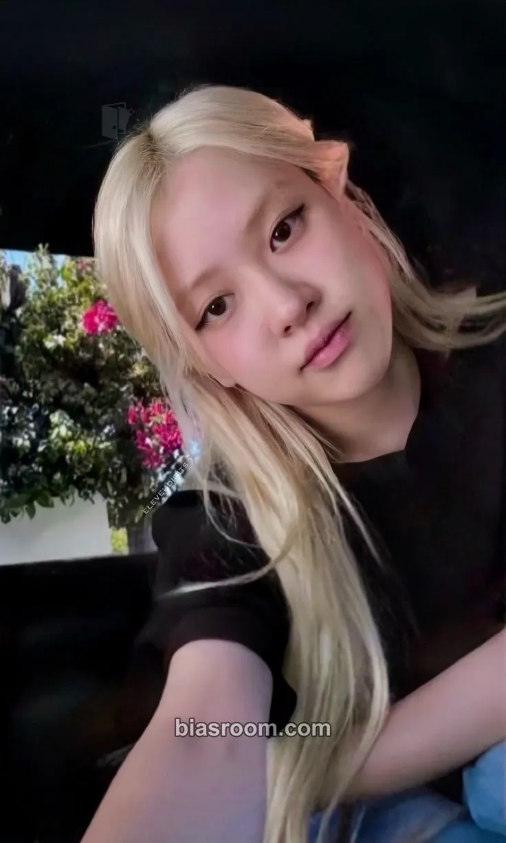 Rosé Rosé 'rosie' Pop-Ups (all cities) Photocard - BLACKPINK - BLACKPINK K-pop photocard