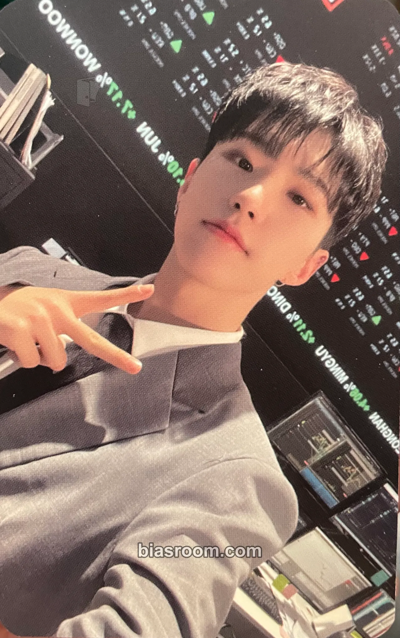 Hoshi Second Wind Photocard - SEVENTEEN - SEVENTEEN K-pop photocard