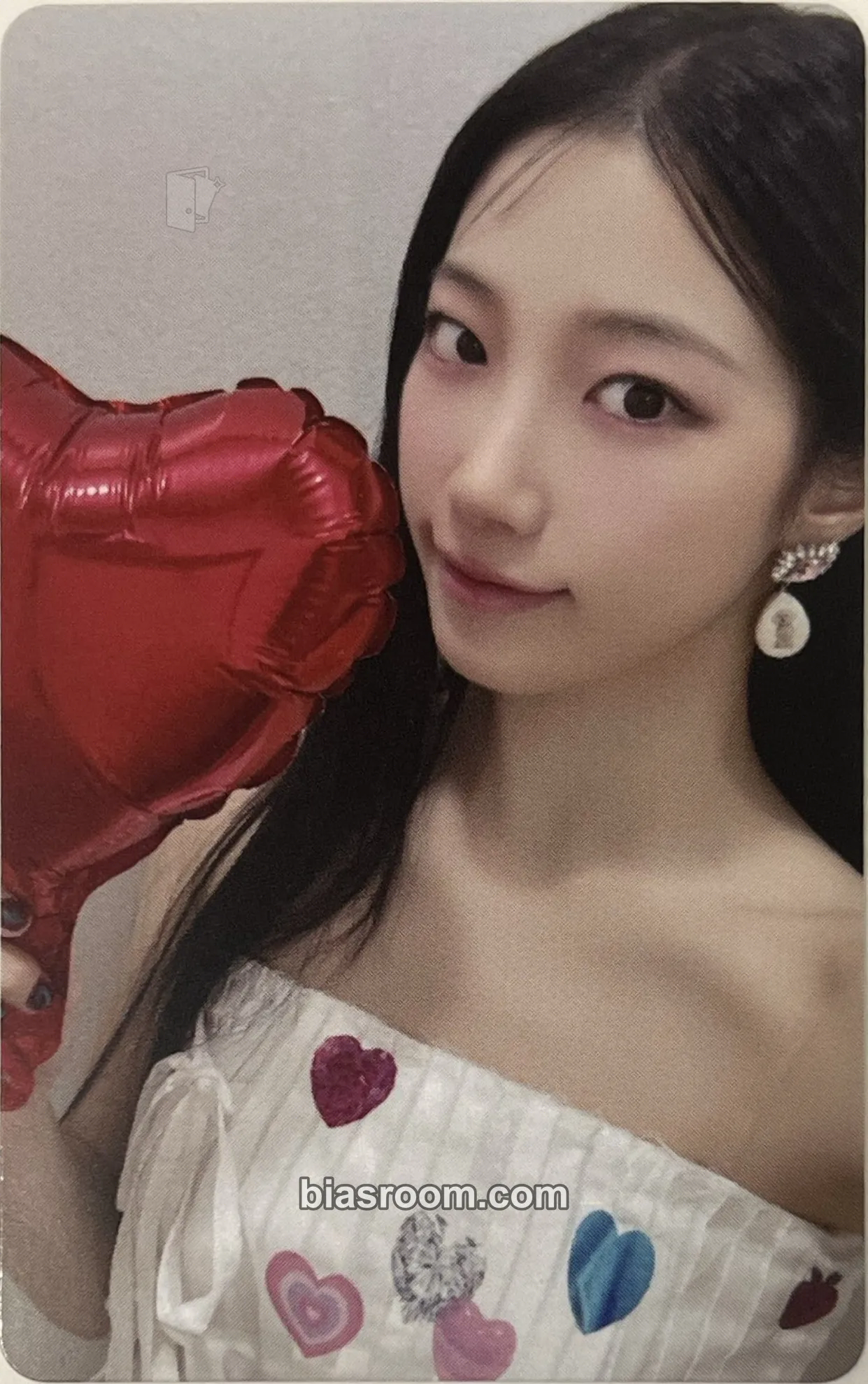 Kazuha EASY Photocard - LE SSERAFIM - LE SSERAFIM K-pop photocard