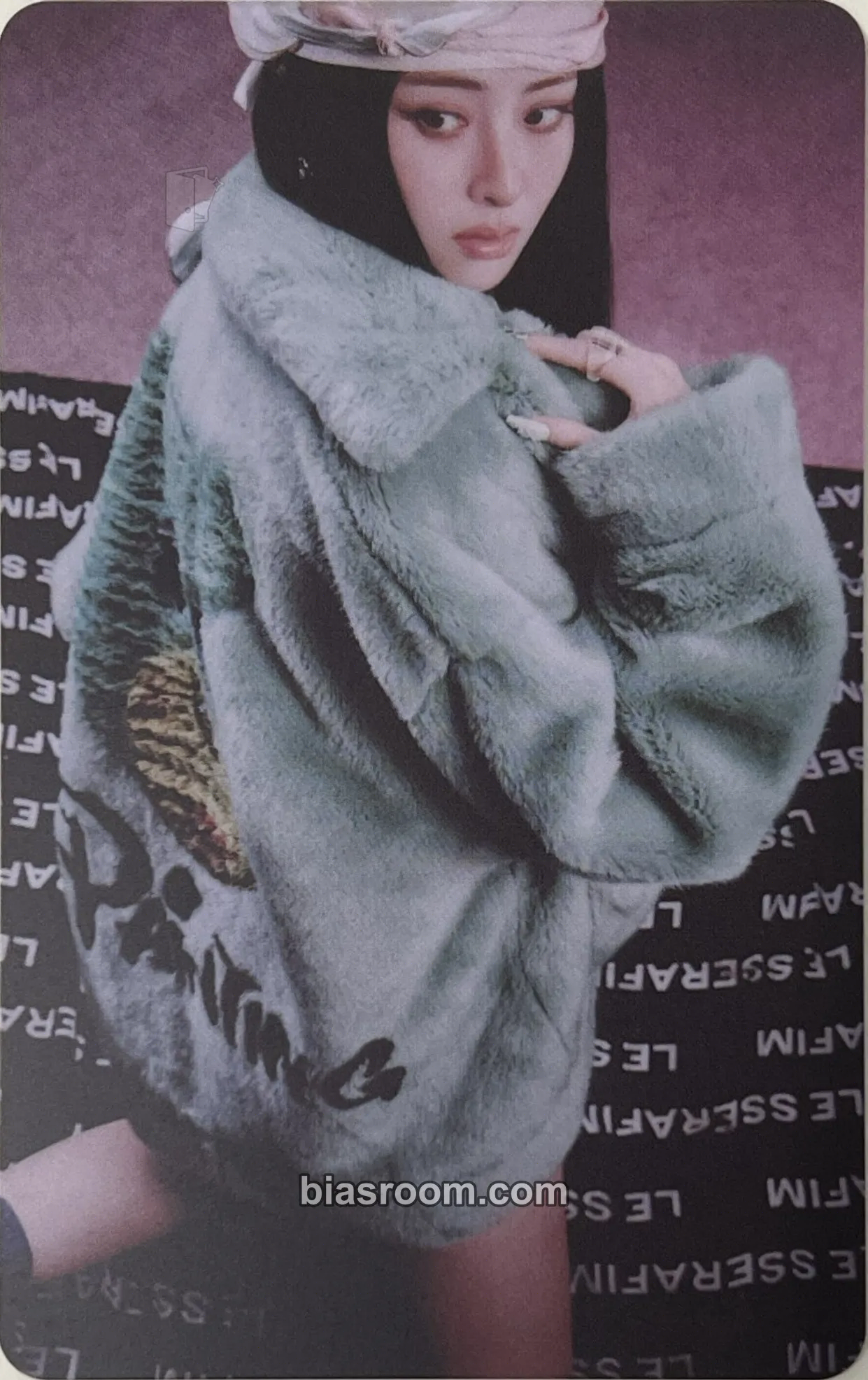 Huh Yunjin EASY Photocard - LE SSERAFIM - LE SSERAFIM K-pop photocard