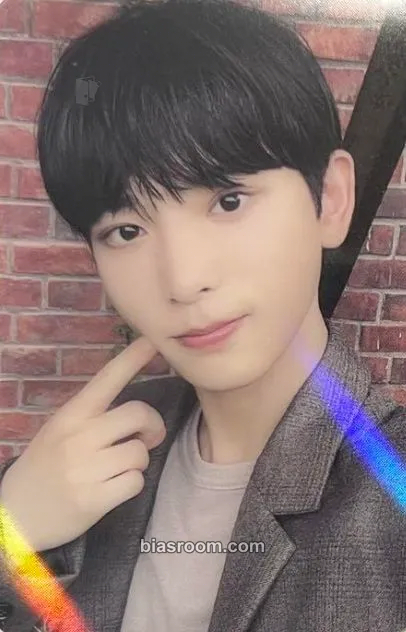 Harua First Howling : ME EP Photocard - &TEAM - &TEAM K-pop photocard