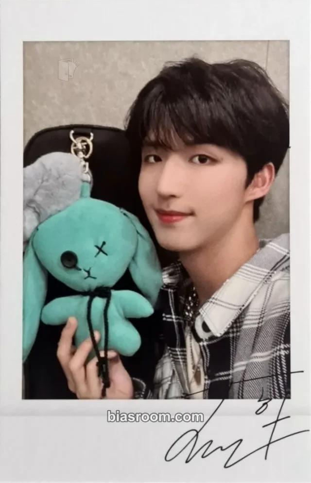 Xdinary Heroes - Jun Han - Stage ♭: Overture Event polaroid pre-order benefit